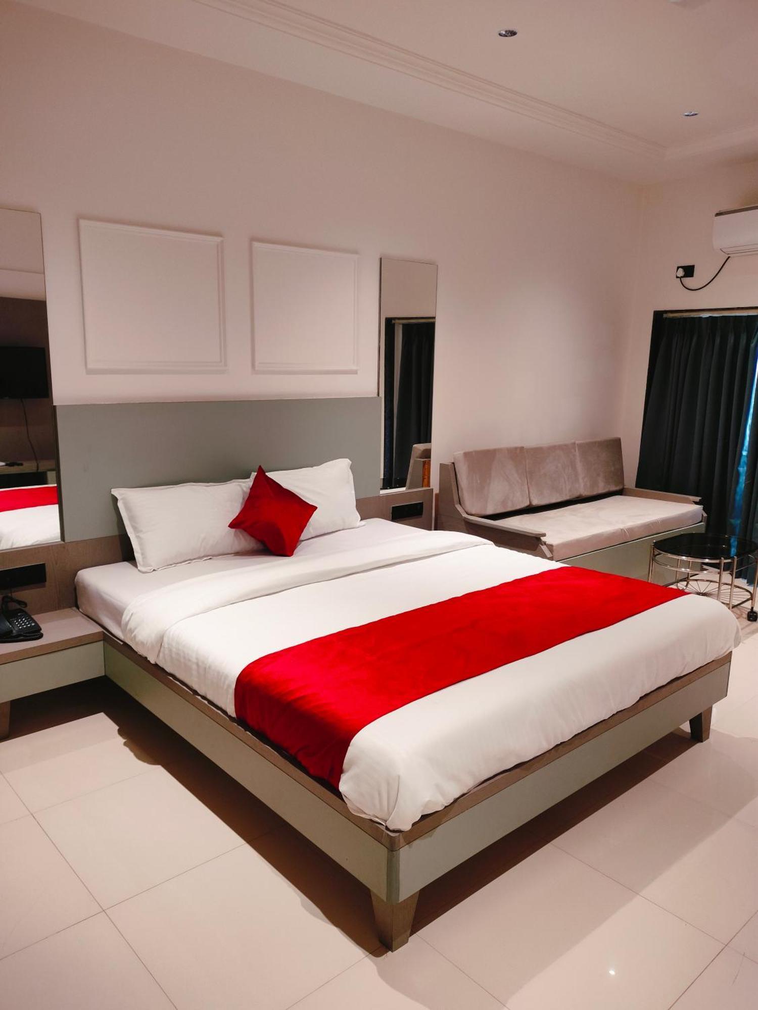 Golden Resort Igatpuri Zewnętrze zdjęcie